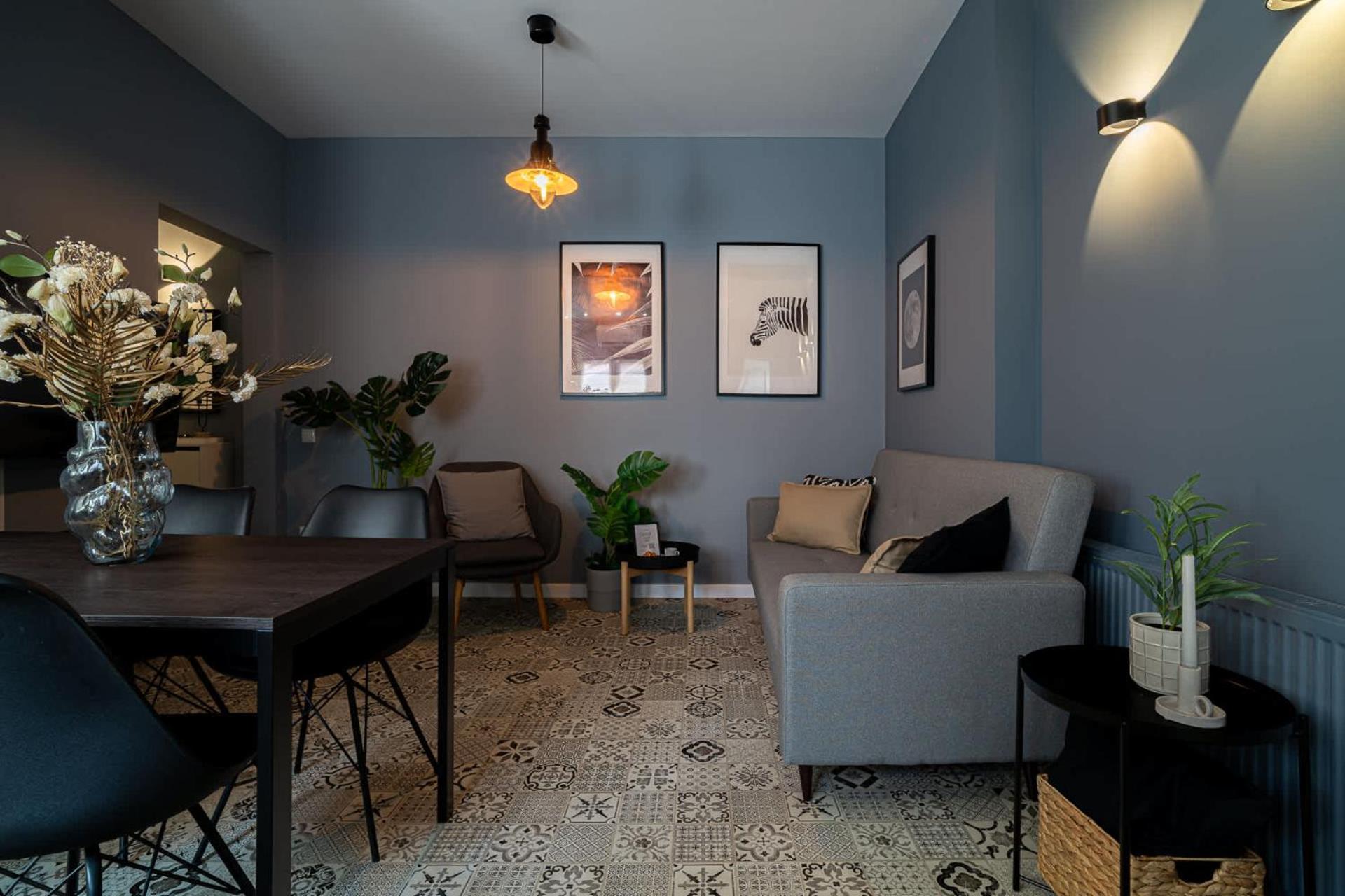 Chic Black & White 2Br Retreat On Dambovitei Boekarest Buitenkant foto