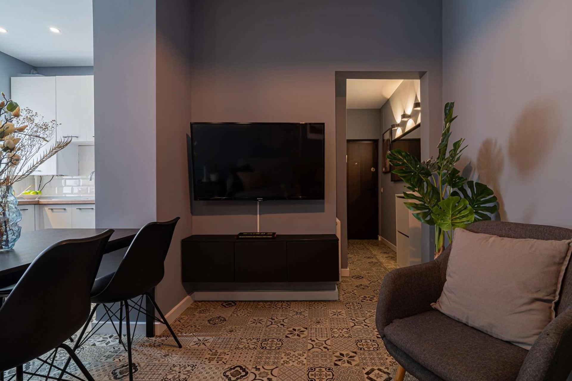 Chic Black & White 2Br Retreat On Dambovitei Boekarest Buitenkant foto